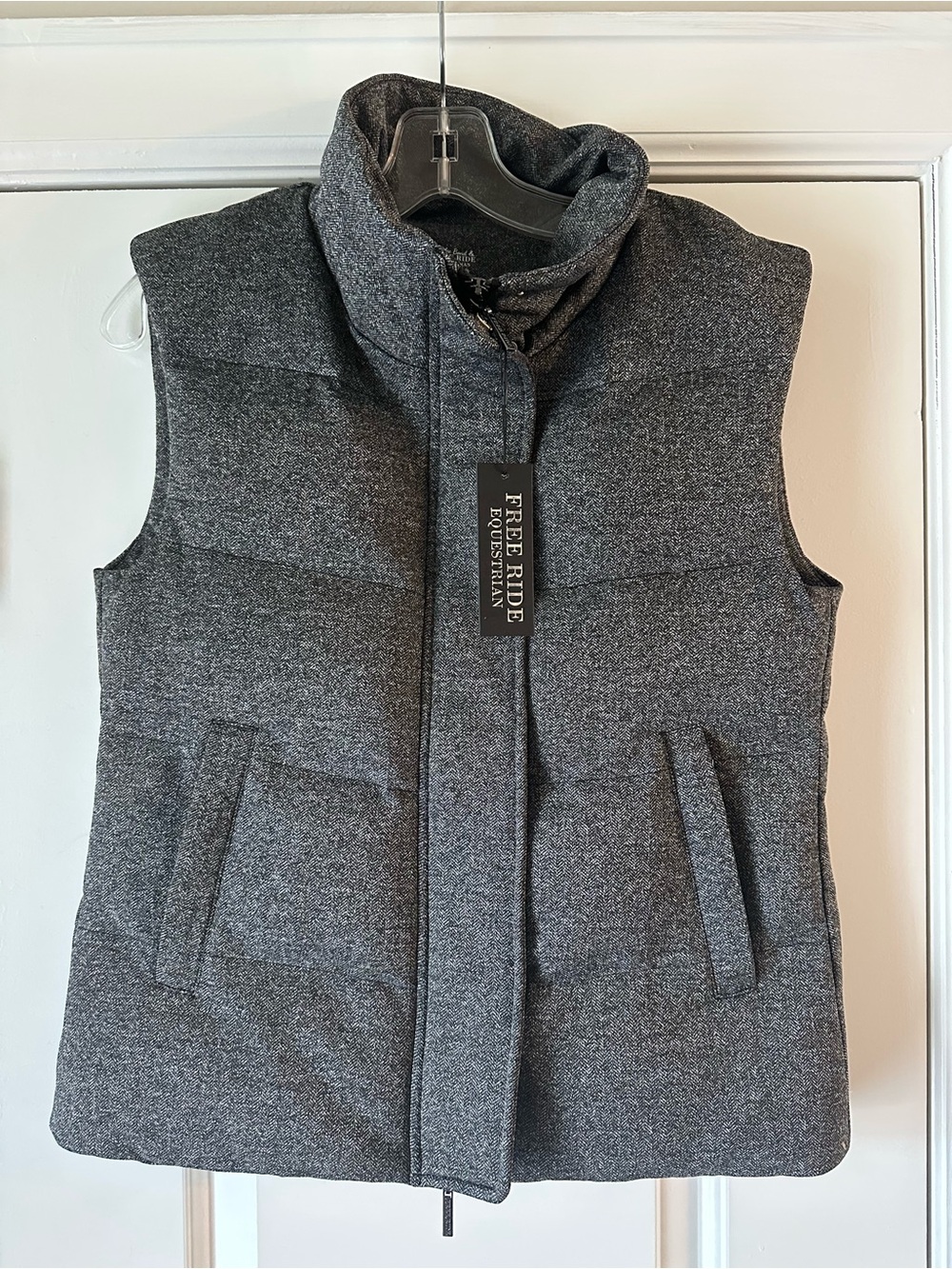 Free Ride Equestrian Women's Dark Gray Quilted Down-Style Vest
